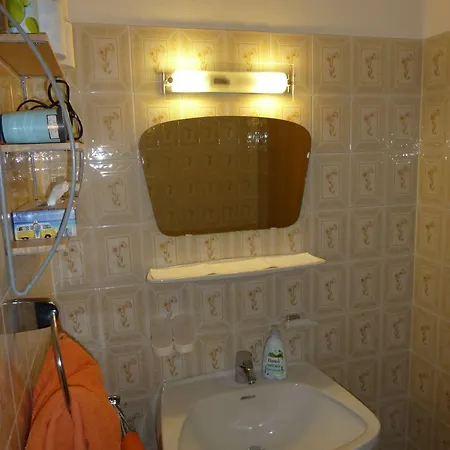 Pensionat Haus Antonia 3*